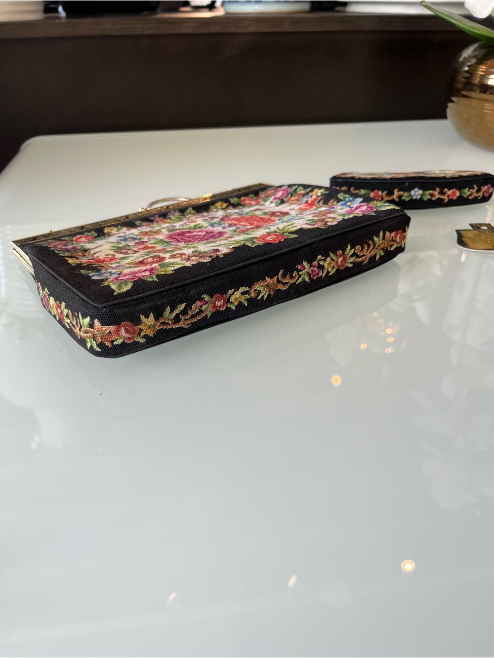 Vintage 1930’s Petit-Point Tapestry Handbag with Matching Coin Purse - Picture 4 of 11
